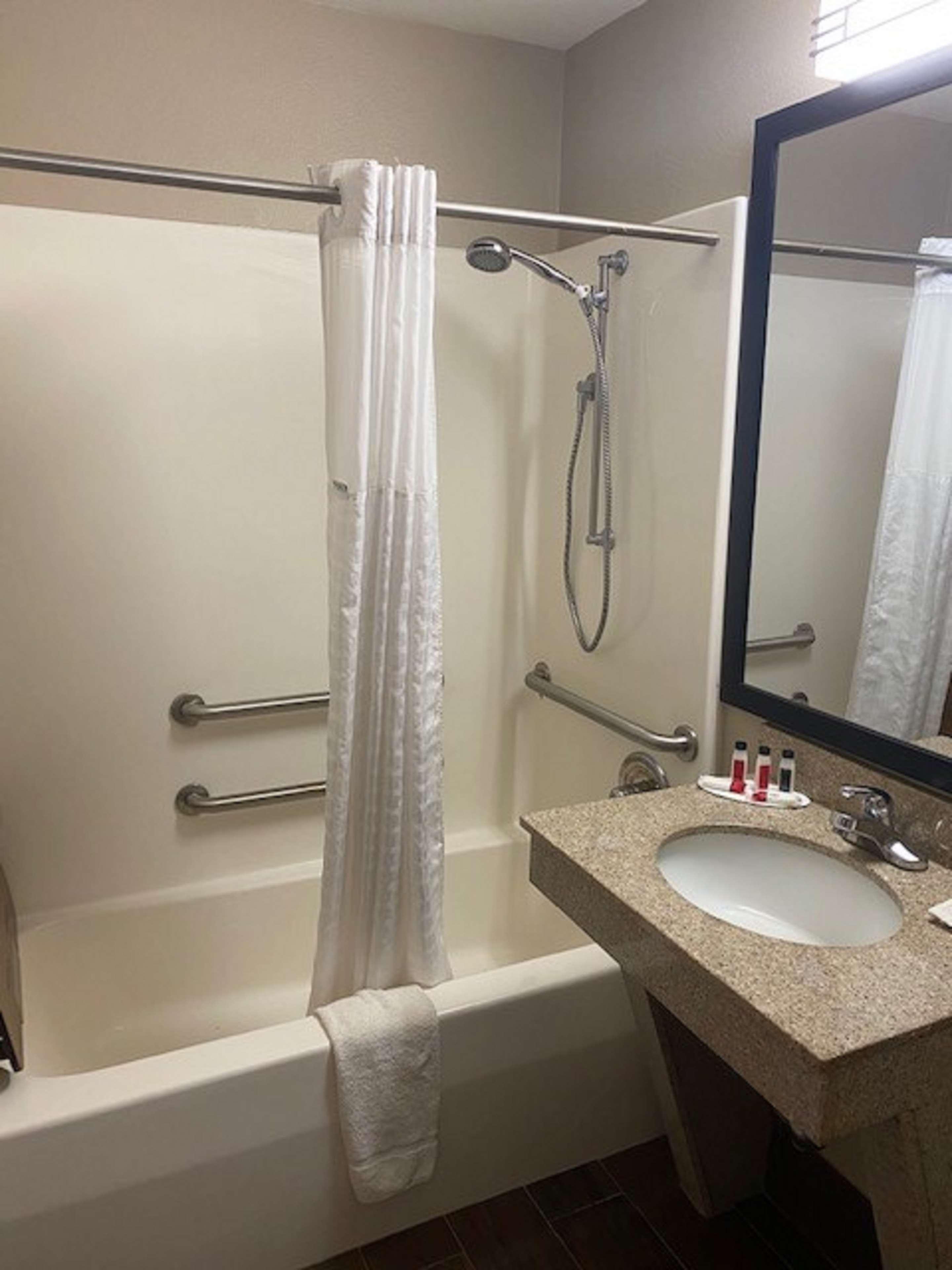 Surestay Hotel By Best Western Alexandria Airport מראה חיצוני תמונה