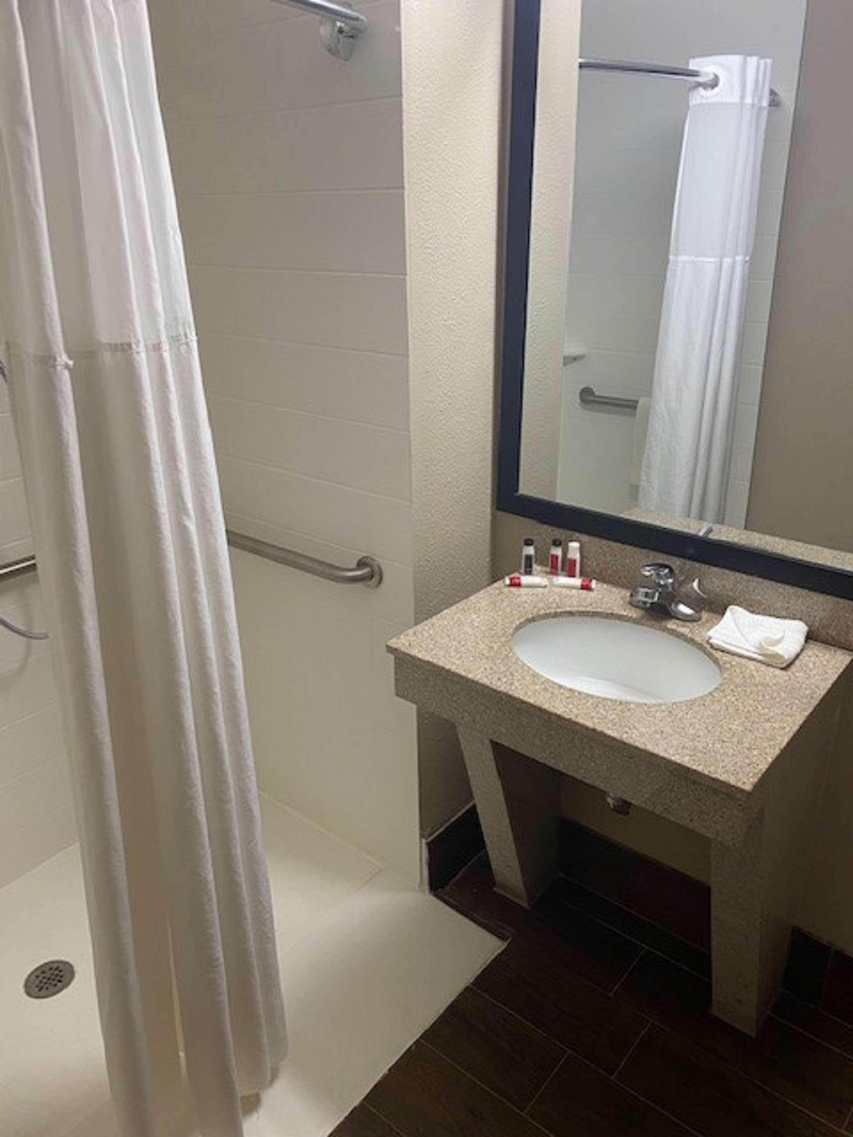 Surestay Hotel By Best Western Alexandria Airport מראה חיצוני תמונה