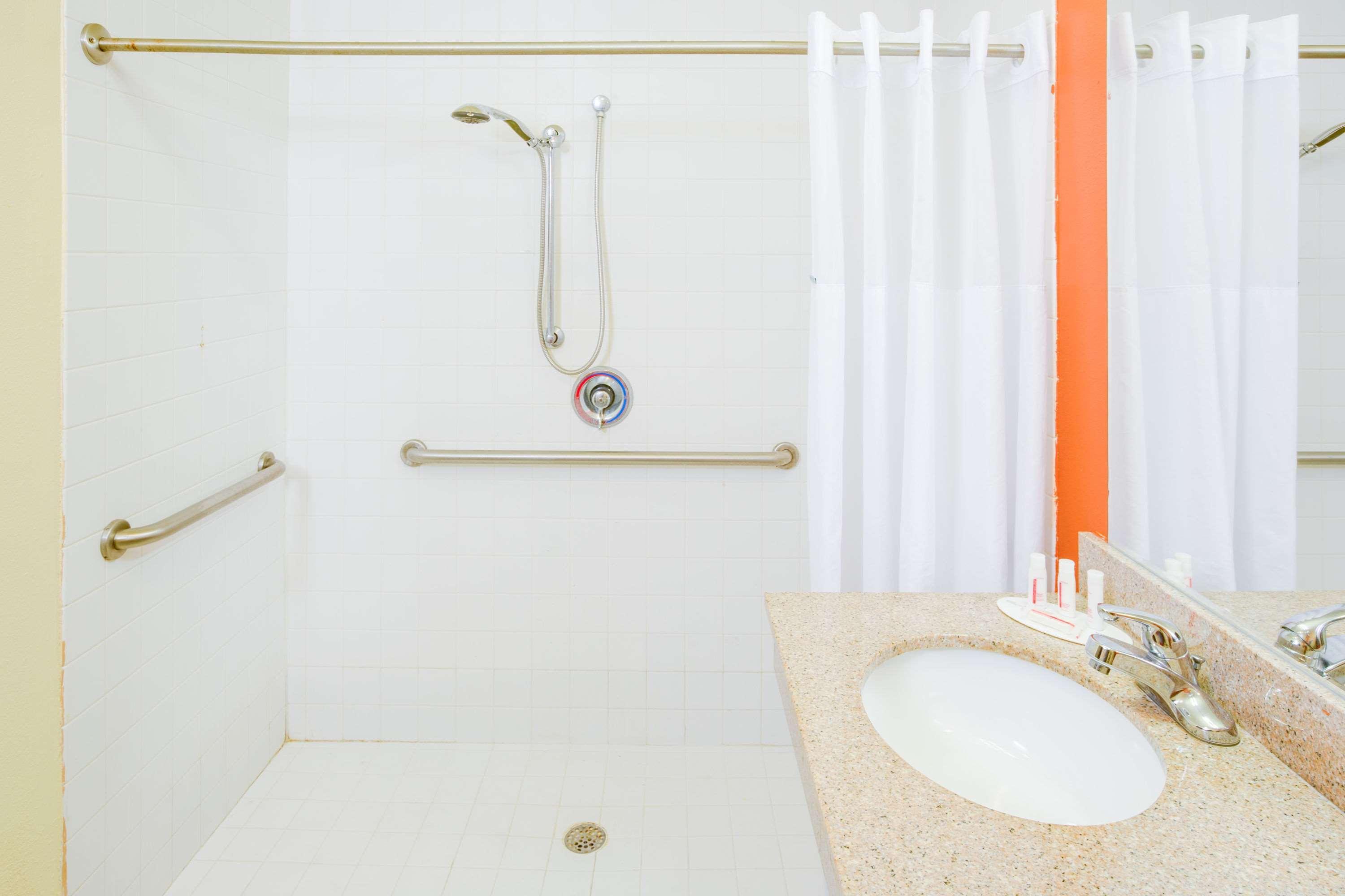 Surestay Hotel By Best Western Alexandria Airport מראה חיצוני תמונה