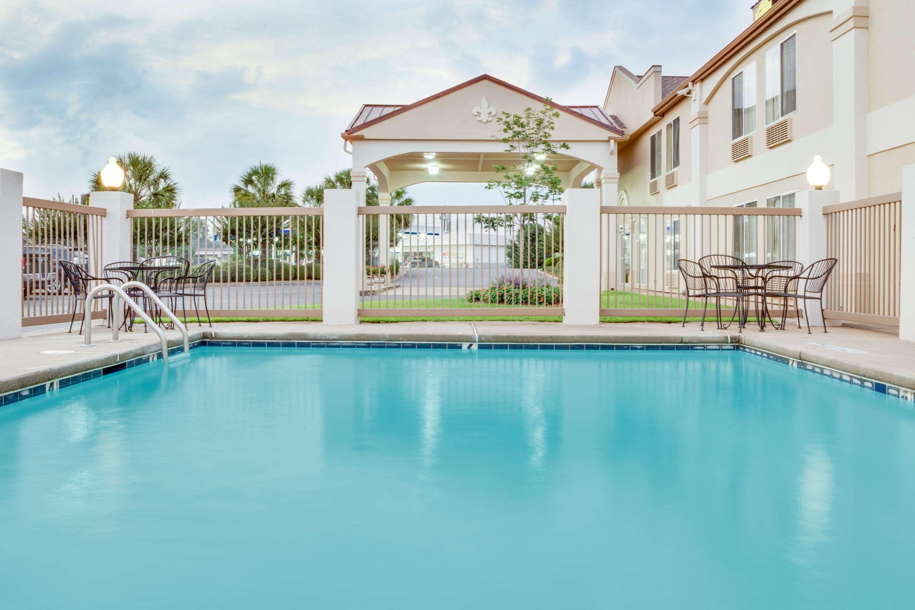 Surestay Hotel By Best Western Alexandria Airport מראה חיצוני תמונה